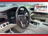 Thumbnail of 2015 White Diamond Tricoat Cadillac Escalade