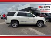 Thumbnail of 2015 White Diamond Tricoat Cadillac Escalade