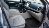 Thumbnail of 2016 Silver Sky Metallic Toyota Highlander
