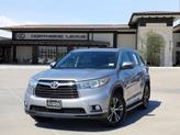 Photo of 2016 Silver Sky Metallic Toyota Highlander