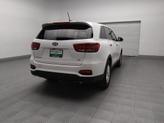 Thumbnail of 2019 Snow White Pearl Kia Sorento