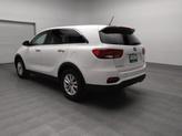 Thumbnail of 2019 Snow White Pearl Kia Sorento