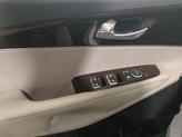 Thumbnail of 2019 Snow White Pearl Kia Sorento