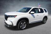 Thumbnail of 2025 Platinum White Pearl Honda Pilot
