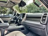 Thumbnail of 2022 Diamond Black Crystal Pearlcoat RAM 1500