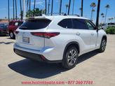 Thumbnail of 2023 Blizzard Pearl Toyota Highlander