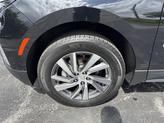 Thumbnail of 2023 Mosaic Black Metallic Chevrolet Equinox