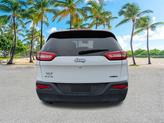 Thumbnail of 2016 Bright White Clearcoat Jeep Cherokee