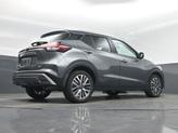 Thumbnail of 2022 Gun Metallic Nissan Kicks