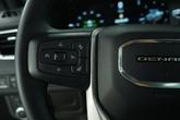 Thumbnail of 2024 Onyx Black GMC Yukon XL