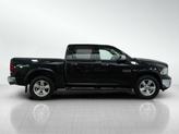 Thumbnail of 2018 Brilliant Black Crystal Pearlcoat RAM 1500