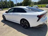 Thumbnail of 2025 Snow White Pearl Kia K5