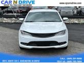 Thumbnail of 2015 Lunar White Tri-Coat Pearl Chrysler 200