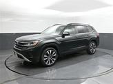Photo of 2022 Racing Green Volkswagen Atlas