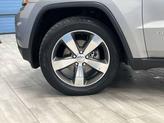 Thumbnail of 2014 Billet Silver Metallic Clearcoat Jeep Grand Cherokee
