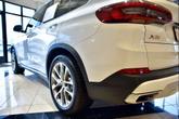 Thumbnail of 2021 Mineral White Metallic BMW X5