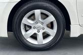 Thumbnail of 2009 Winter Frost Pearl Nissan Altima