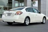 Thumbnail of 2009 Winter Frost Pearl Nissan Altima