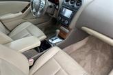 Thumbnail of 2009 Winter Frost Pearl Nissan Altima