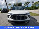 Thumbnail of 2025 Iridescent Pearl Tricoat Chevrolet Trailblazer