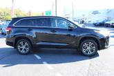 Thumbnail of 2019 Midnight Black Metallic Toyota Highlander