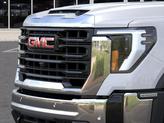 Thumbnail of 2025 Summit White GMC Sierra 2500