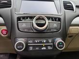 Thumbnail of 2017 White Acura RDX