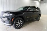 Thumbnail of 2024 Diamond Black Crystal Pearlcoat Jeep Grand Cherokee L