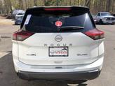 Thumbnail of 2025 Everest White Pearl/Super Black Nissan Rogue