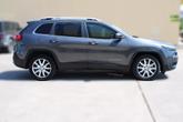 Thumbnail of 2014 Granite Crystal Metallic Clearcoat Jeep Cherokee