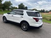 Thumbnail of 2017 White Platinum Metallic Tri-Coat Ford Explorer