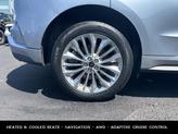 Thumbnail of 2022 Iconic Silver Metallic Ford Edge