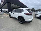 Thumbnail of 2025 Everest White Pearl Nissan Rogue