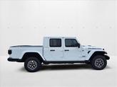Thumbnail of 2025 Bright White Clearcoat Jeep Gladiator
