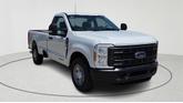 Photo of 2025 Oxford White Ford F-350