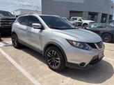 Photo of 2017 Brilliant Silver Nissan Rogue Sport