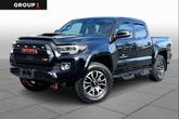 Photo of 2020 Midnight Black Metallic Toyota Tacoma