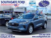 Photo of 2023 Vapor Blue Ford Escape