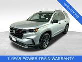 Photo of 2025 Lunar Silver Metallic Honda Pilot
