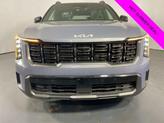 Thumbnail of 2024 Everlasting Silver Kia Sorento