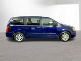 Thumbnail of 2016 True Blue Pearlcoat Chrysler Town & Country
