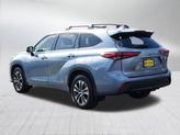 Thumbnail of 2021 Moon Dust Toyota Highlander Hybrid