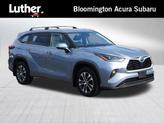 Photo of 2021 Moon Dust Toyota Highlander Hybrid