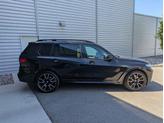 Thumbnail of 2020 Black Sapphire Metallic BMW X7