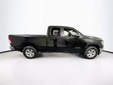 Thumbnail of 2022 Diamond Black Crystal Pearlcoat RAM 1500