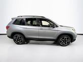 Thumbnail of 2022 Lunar Silver Metallic Honda Passport