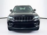 Thumbnail of 2022 Diamond Black Crystal Pearlcoat Jeep Grand Cherokee