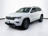 Photo of 2022 Bright White Clearcoat Jeep Grand Cherokee