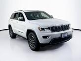 Thumbnail of 2022 Bright White Clearcoat Jeep Grand Cherokee