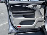 Thumbnail of 2020 Lunar Silver Metallic Honda Pilot